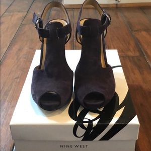 Nine West Purple Suede Platform heels Size 7.5